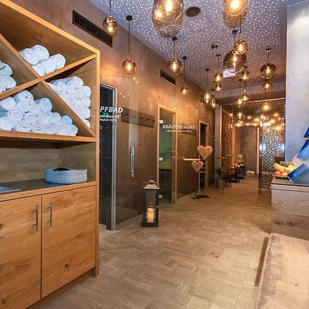Hotel Almrausch ザールバッハ・ヒンターグレム エクステリア 写真