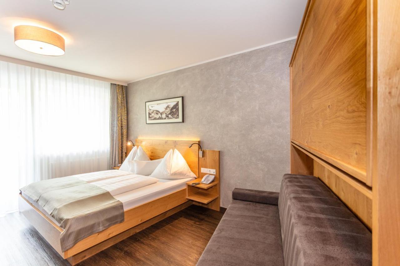 Hotel Almrausch ザールバッハ・ヒンターグレム エクステリア 写真