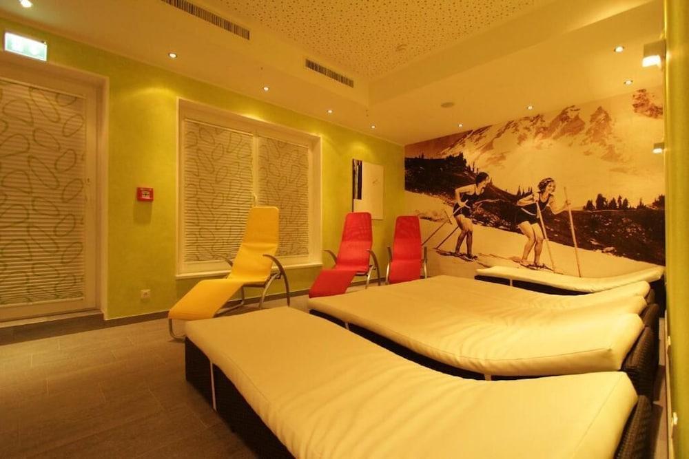 Hotel Almrausch ザールバッハ・ヒンターグレム エクステリア 写真