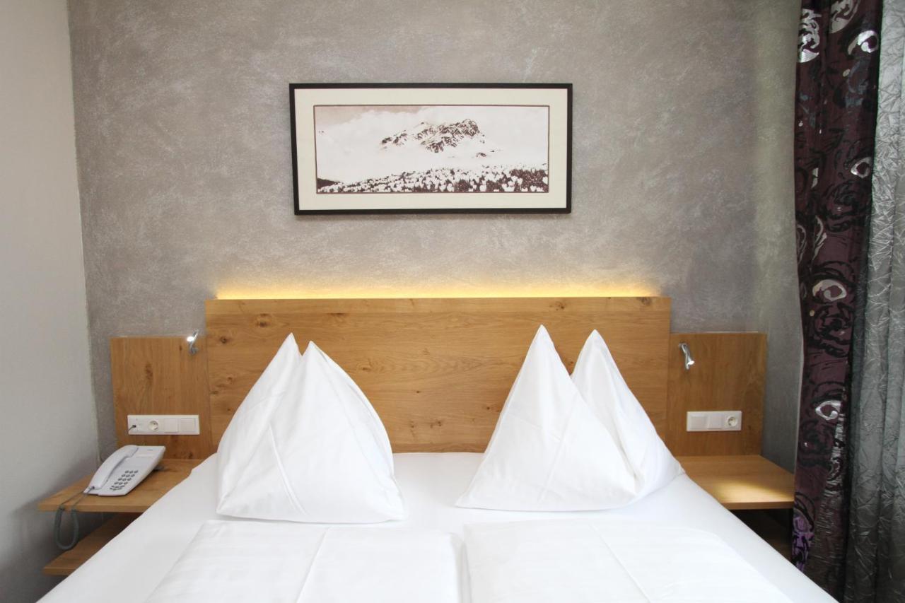 Hotel Almrausch ザールバッハ・ヒンターグレム エクステリア 写真
